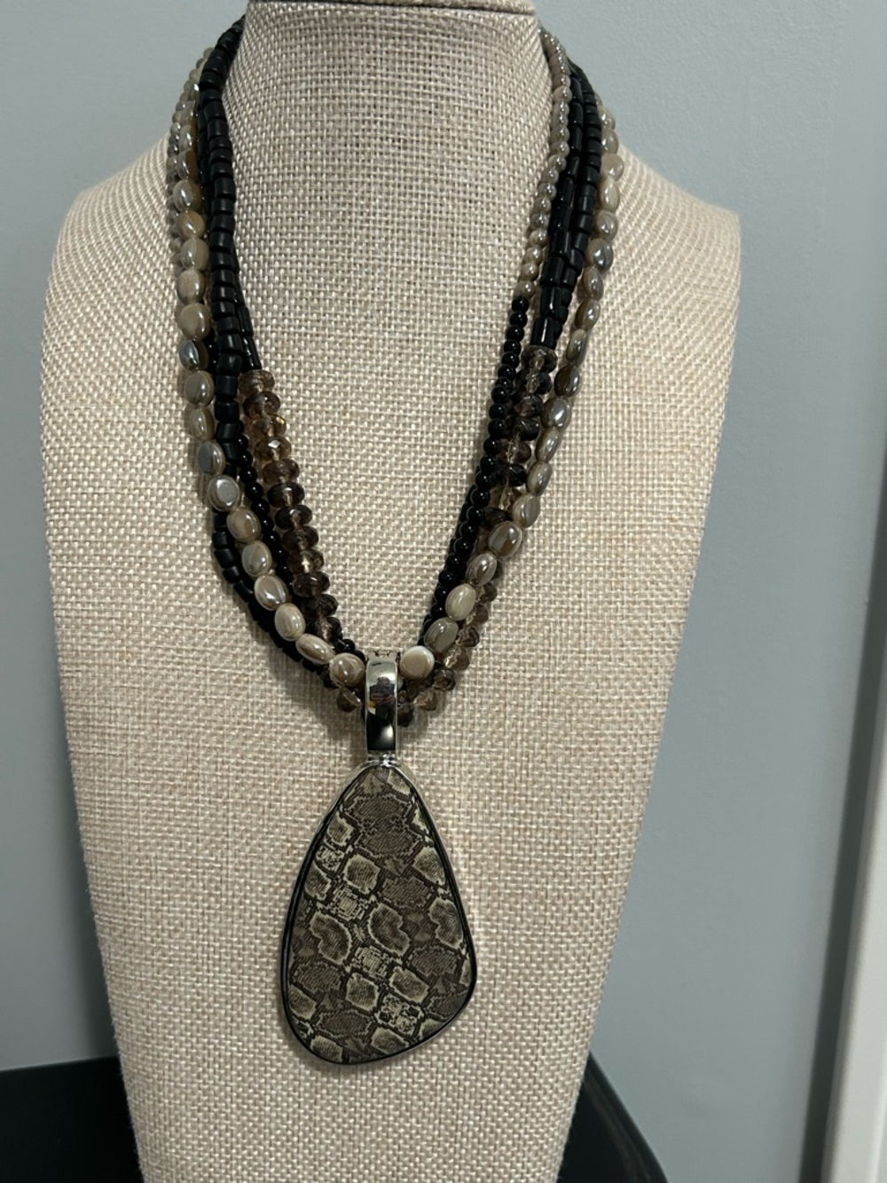 Premier Designs Multi-Strand Pendant Necklace|Snakeskin Reversible Pendant|NWOT